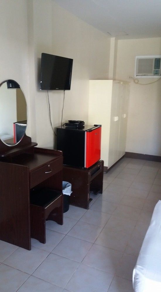 Richdel Hotel Resort Lapu-Lapu City Exteriör bild