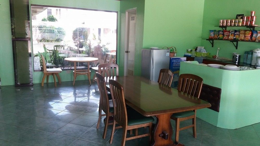 Richdel Hotel Resort Lapu-Lapu City Exteriör bild