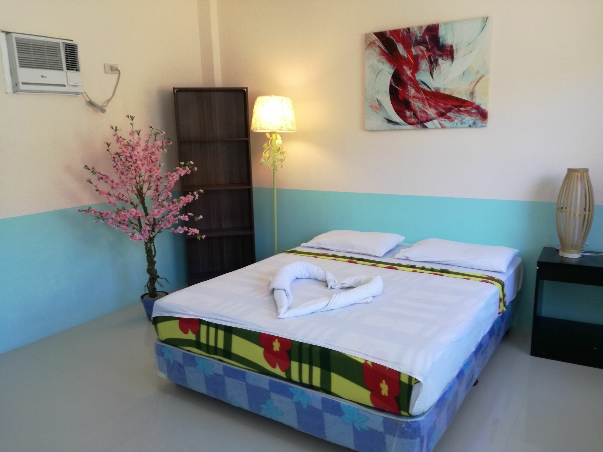 Richdel Hotel Resort Lapu-Lapu City Exteriör bild
