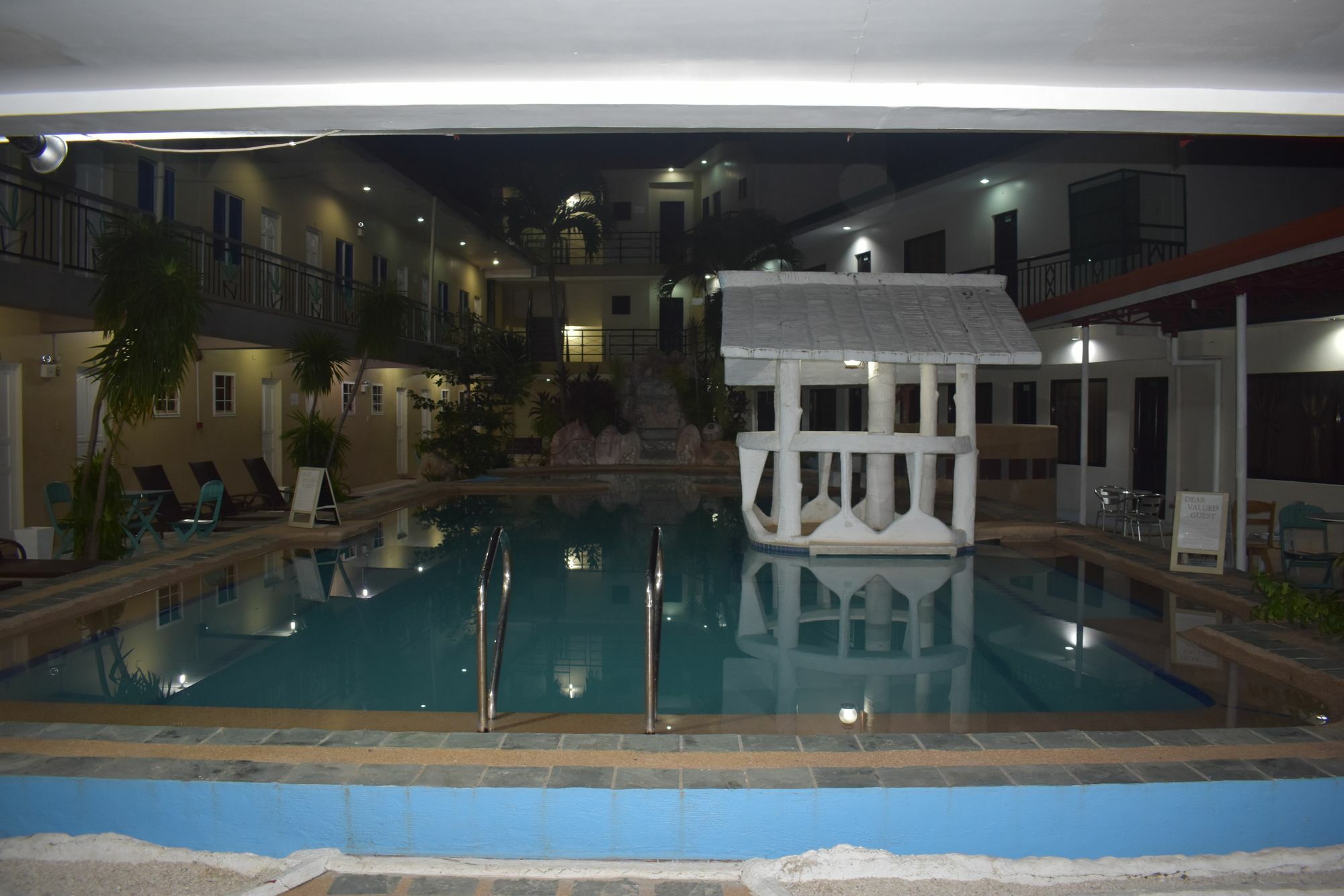 Richdel Hotel Resort Lapu-Lapu City Exteriör bild