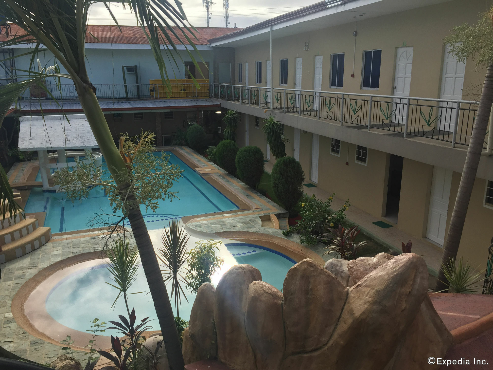 Richdel Hotel Resort Lapu-Lapu City Exteriör bild